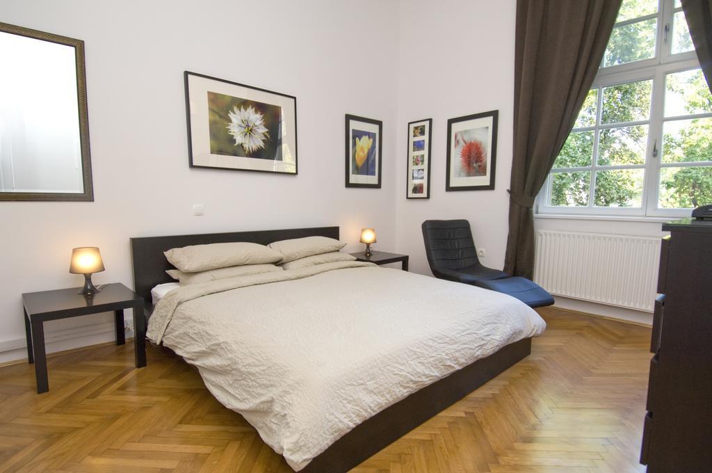 Galeria Rooms Liubliana Quarto foto