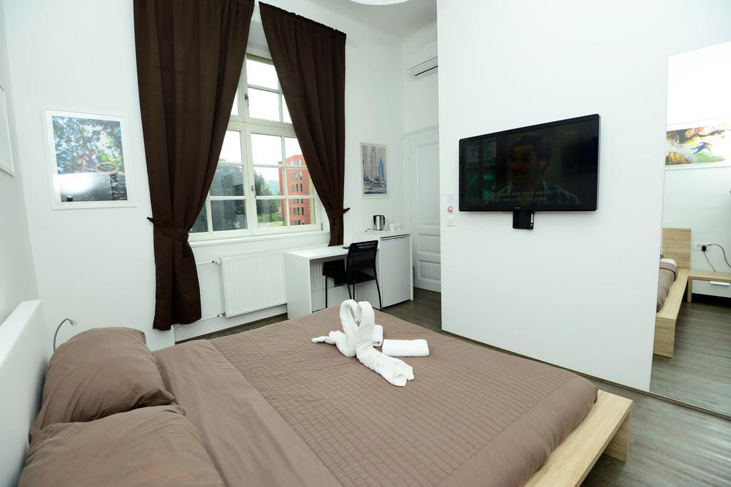 Galeria Rooms Liubliana Quarto foto