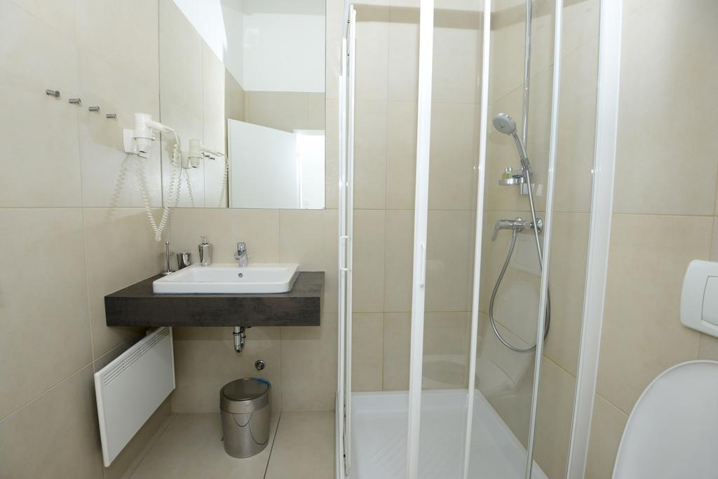 Galeria Rooms Liubliana Quarto foto